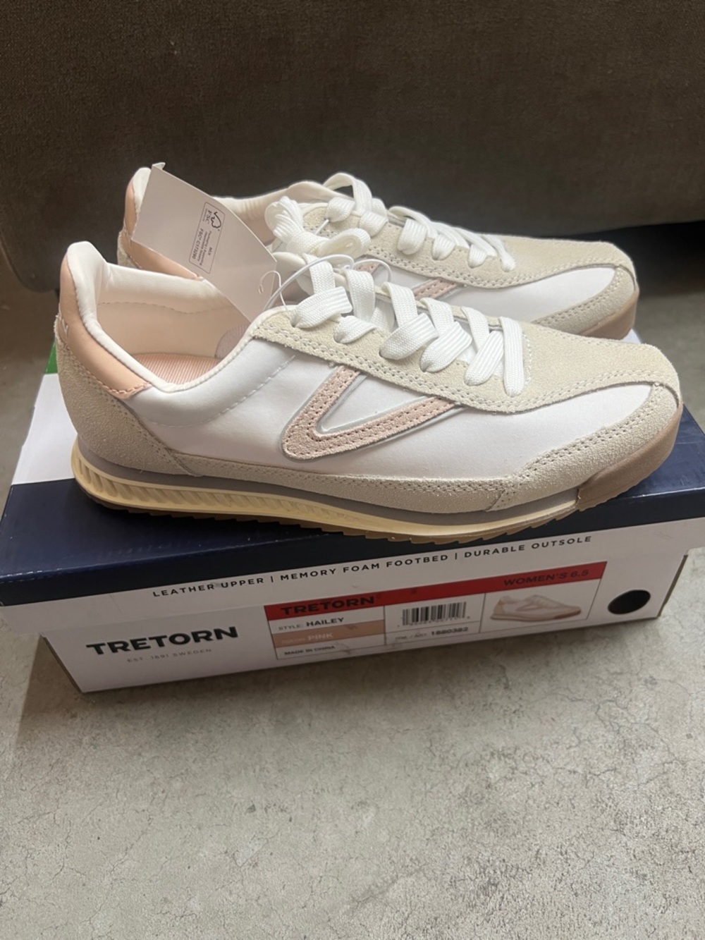 Tretorn Hailey Women's White & Blush Low-Top Sneakers